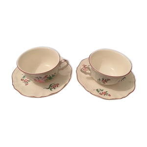 Paire de tasses et coupelles