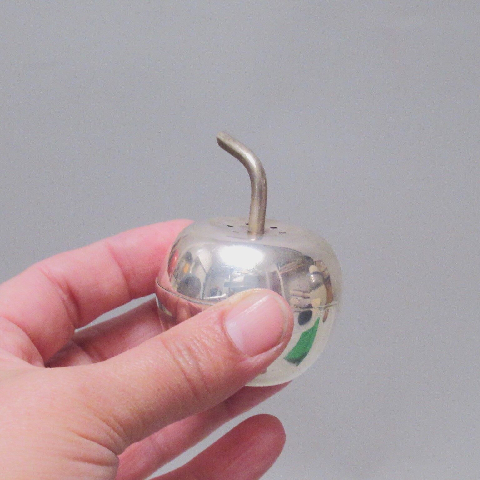 Pepper and salt apple 70s