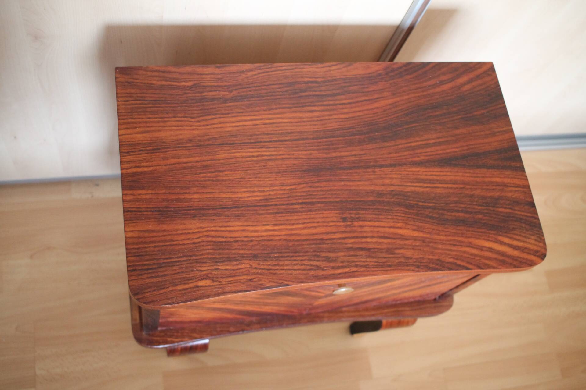 Table de chevet ou d appoint années 50