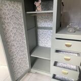 Asymmetrical cabinet