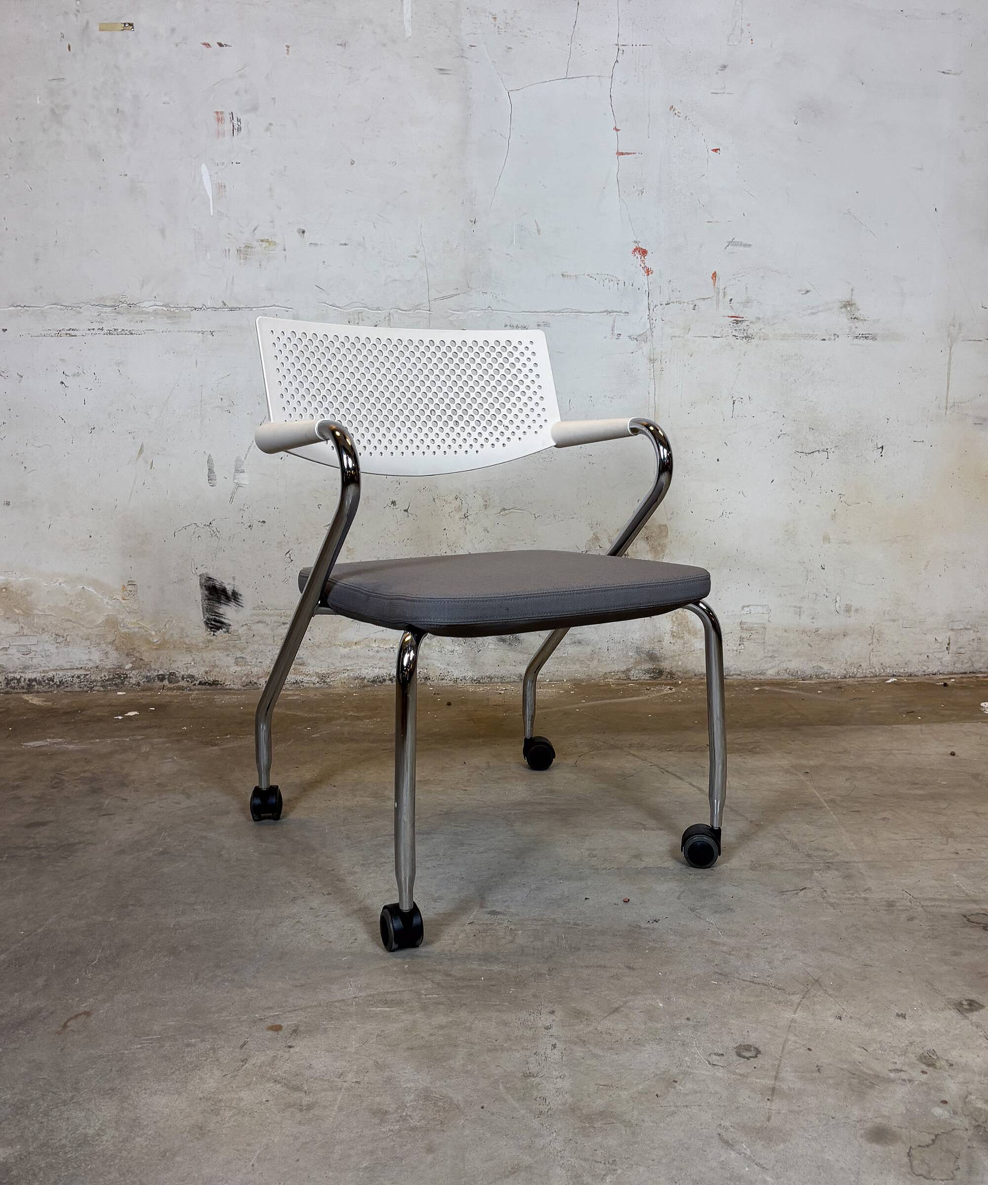 Vitra Visaroll 2 Antonio Citterio Fabric, plastic, aluminium – White, Gray