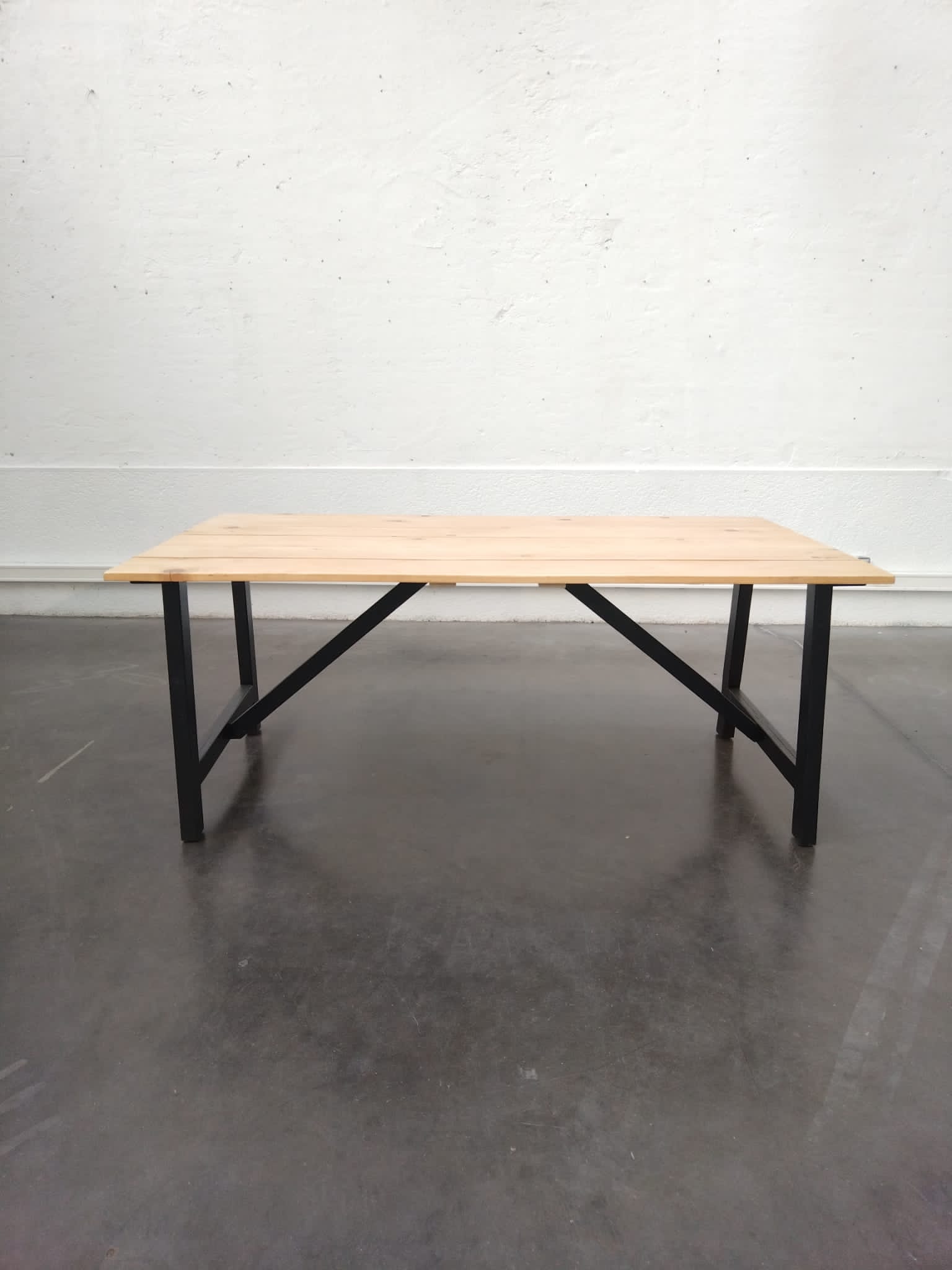 Pine table