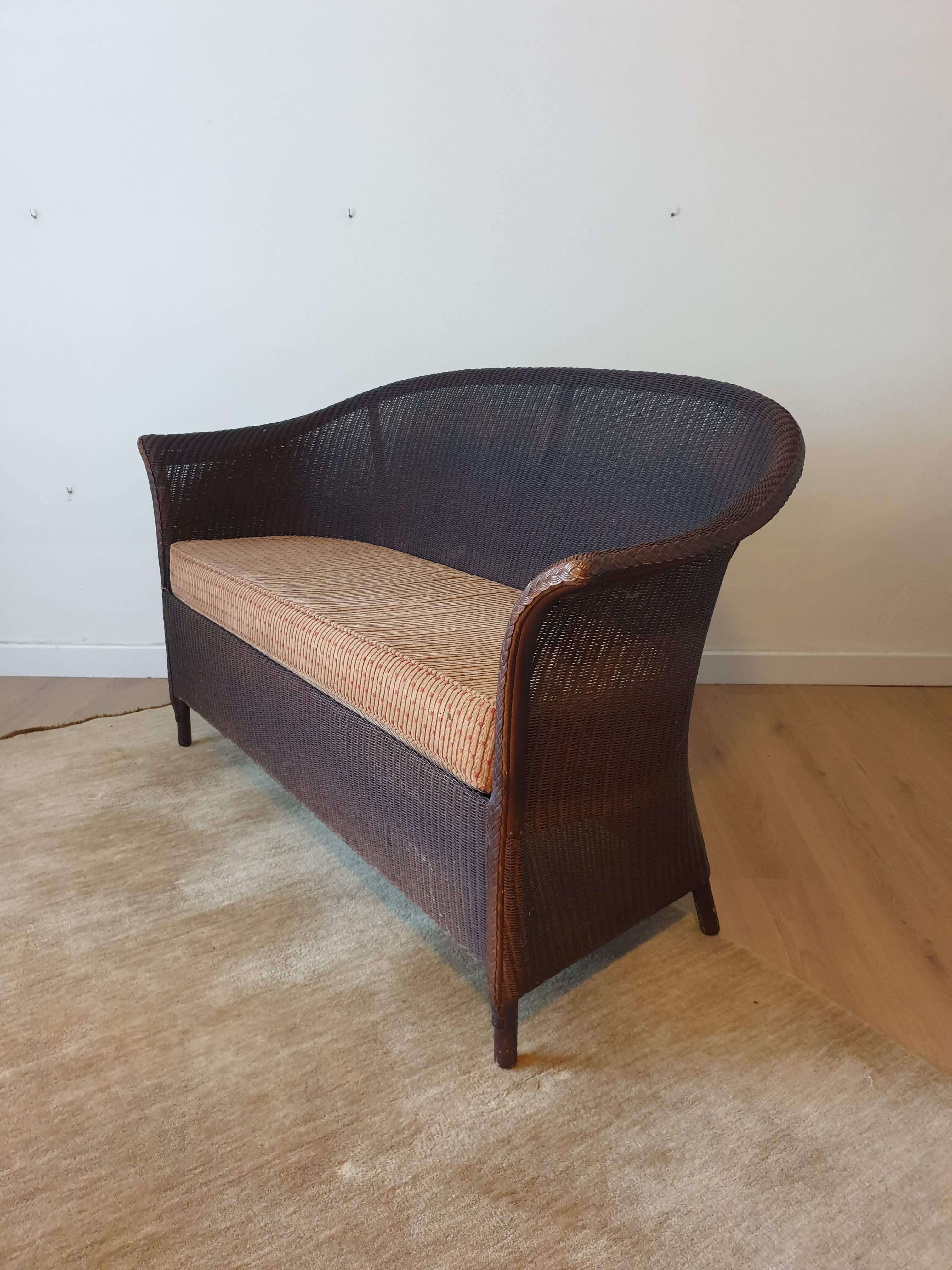 Salon Lloyd Loom