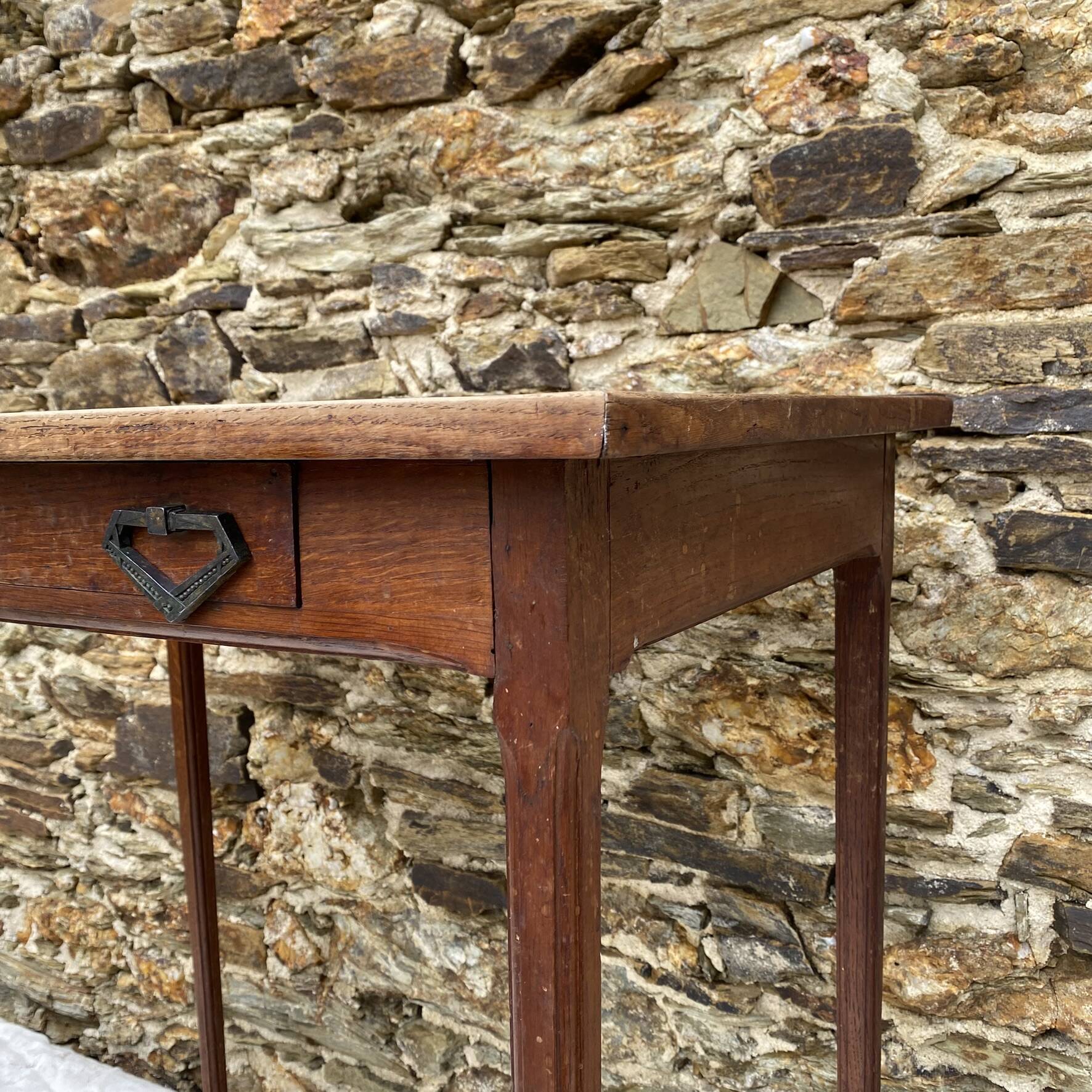 Small table, occasional desk in solid wood with 1 drawer.