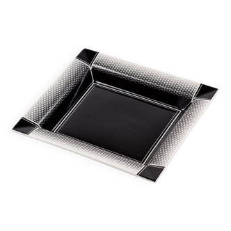 Four square black pocket tray