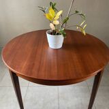 Vintage French house extendable round table (very large when unfolded)