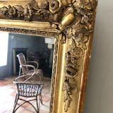 Golden mirror with leaf 141x102