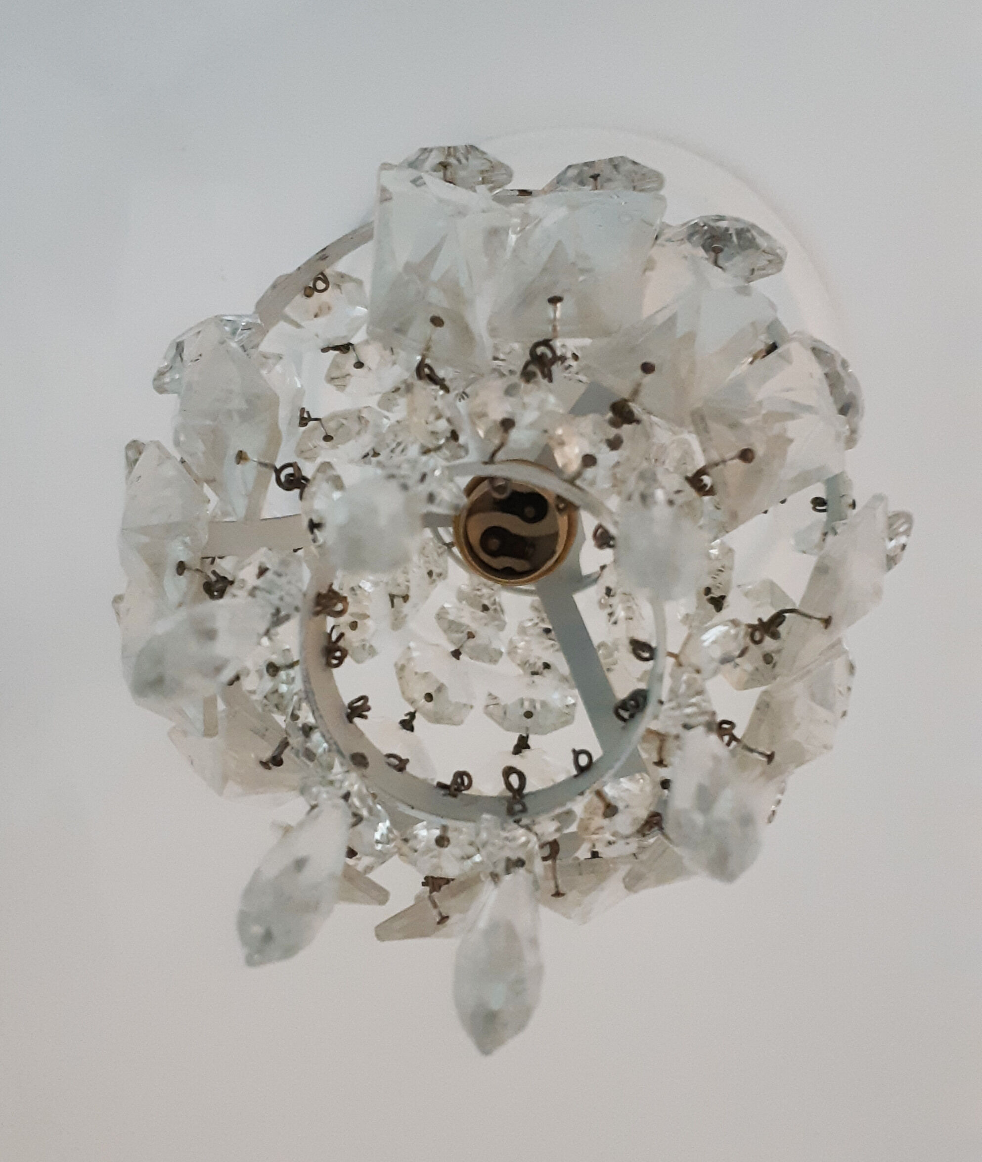 Hot air balloon chandelier with taste buds