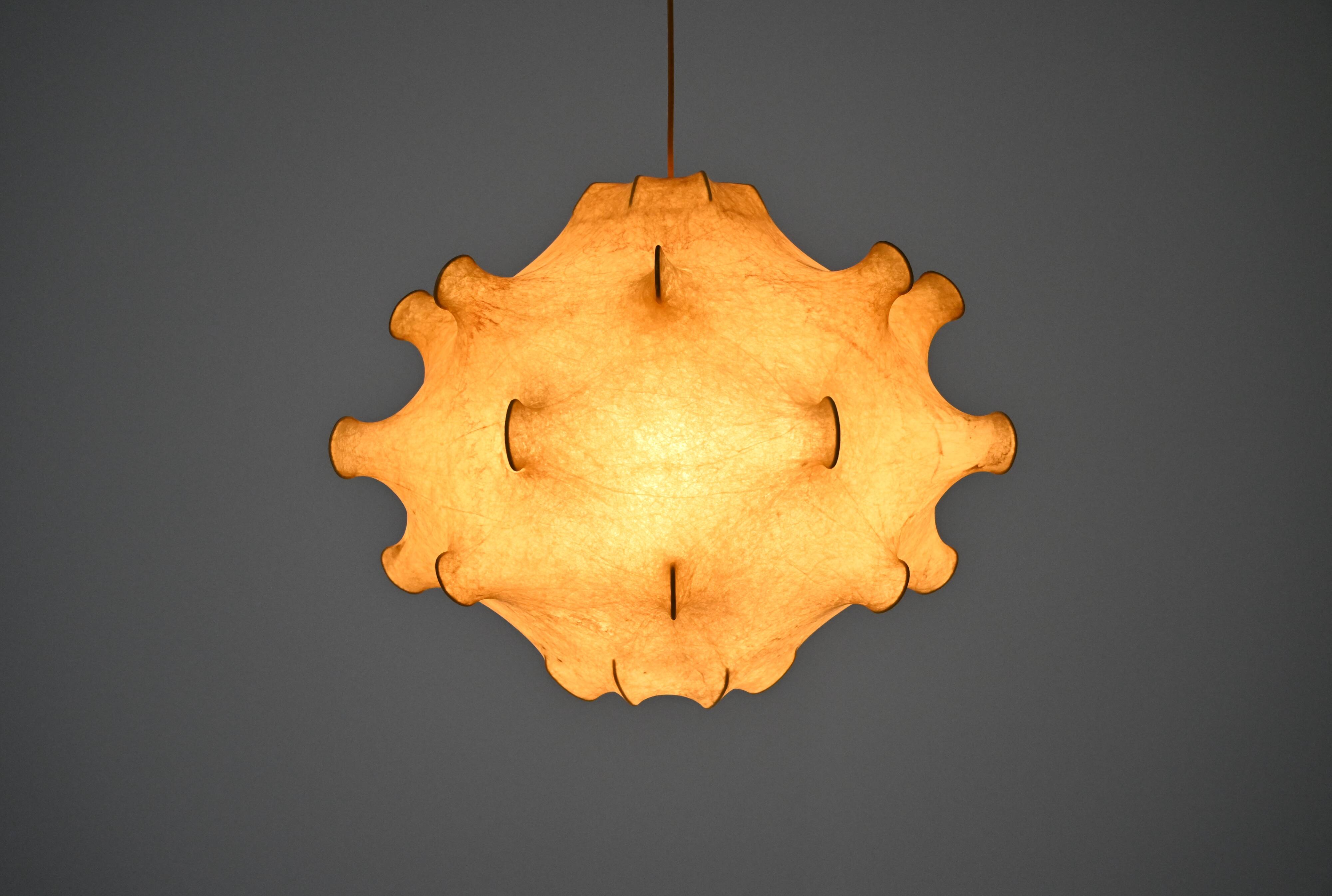 Taraxacum pendant lamp by Achille & Pier Giacomo Castiglioni for Flos, 1960