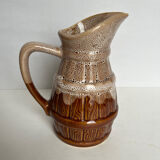 Sandstone pitcher