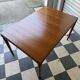 Table danoise en teck HW Klein pour Bramin