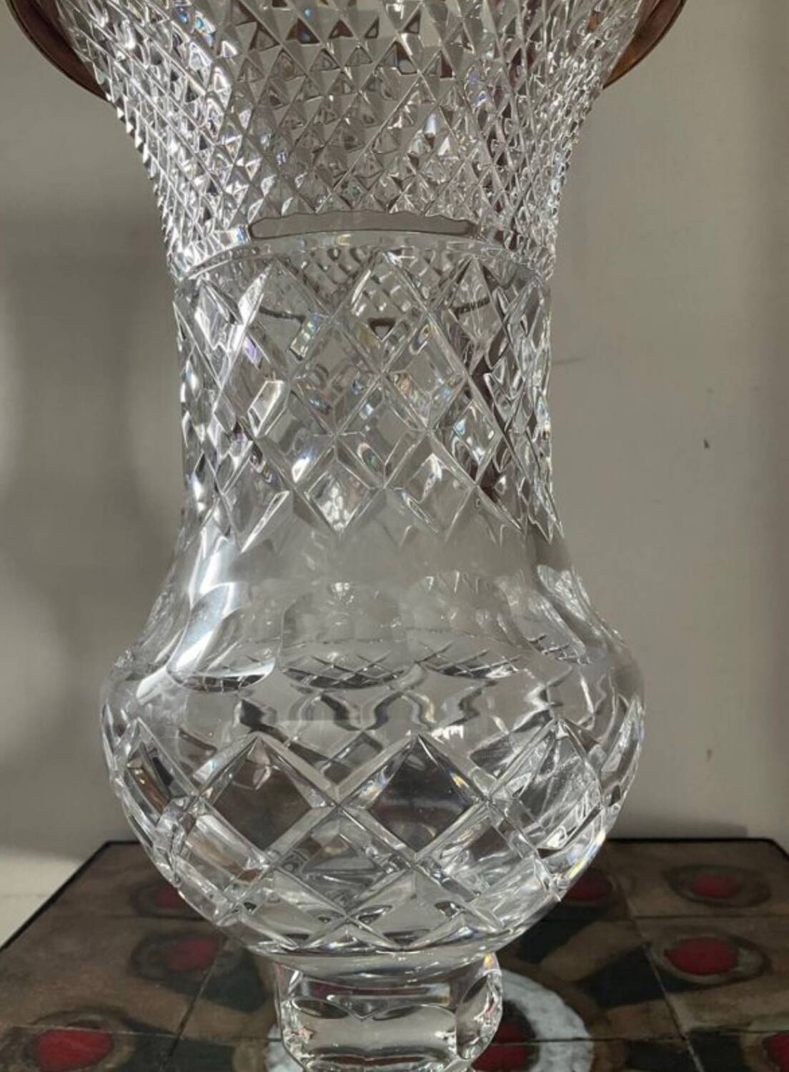 Large vase in chiseled Bohemian crystal 35cm
