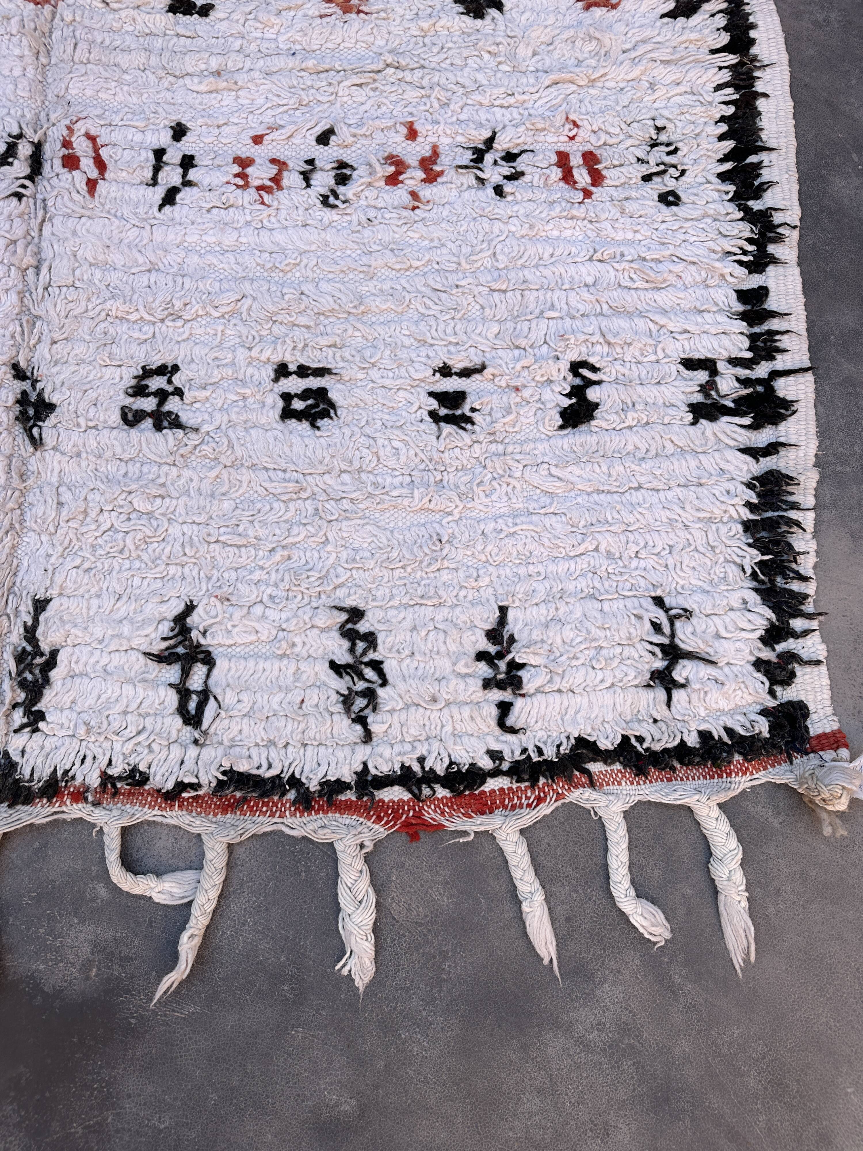 Moroccan carpet - 161 x 283 cm