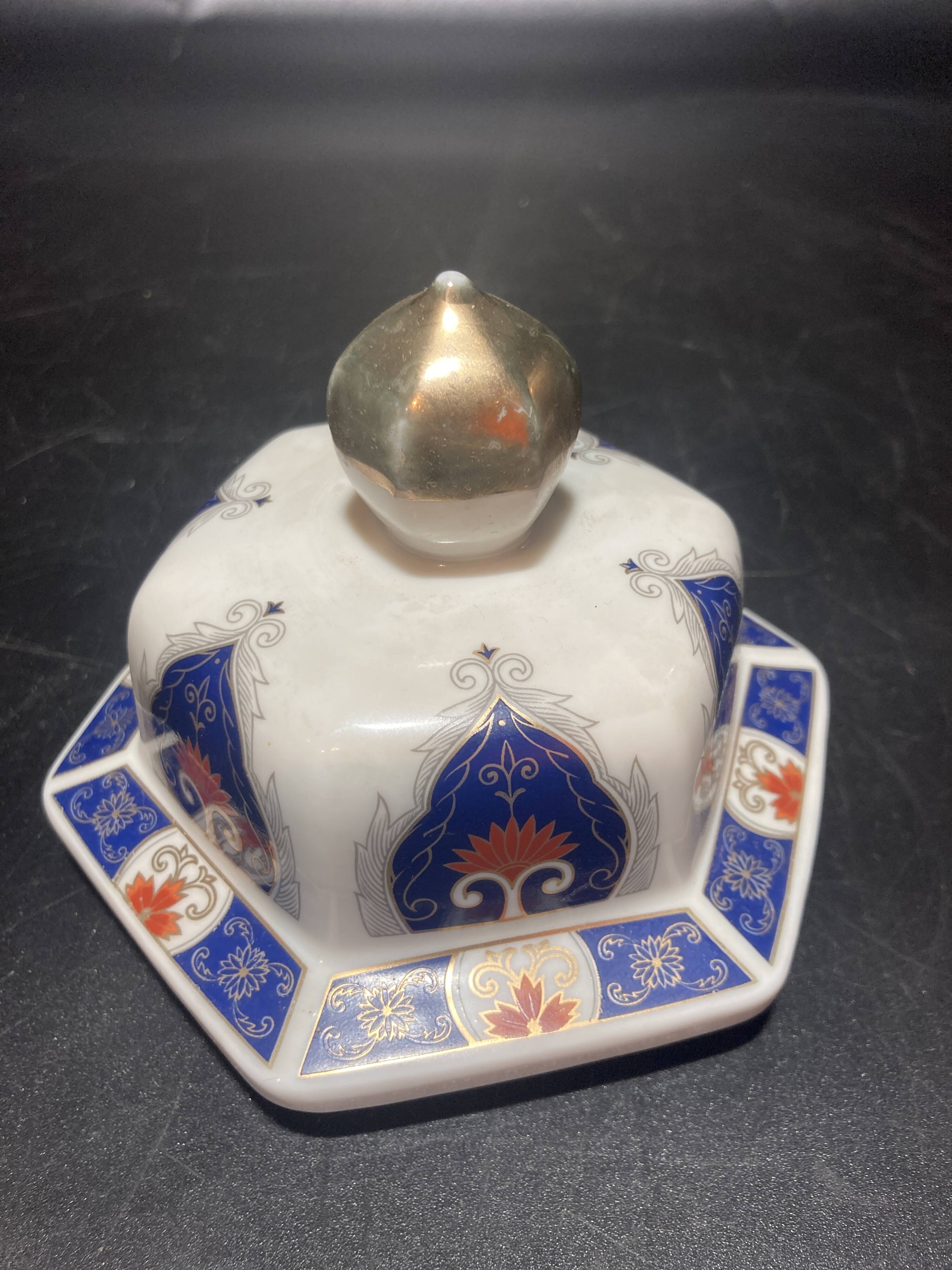 Decorated vase