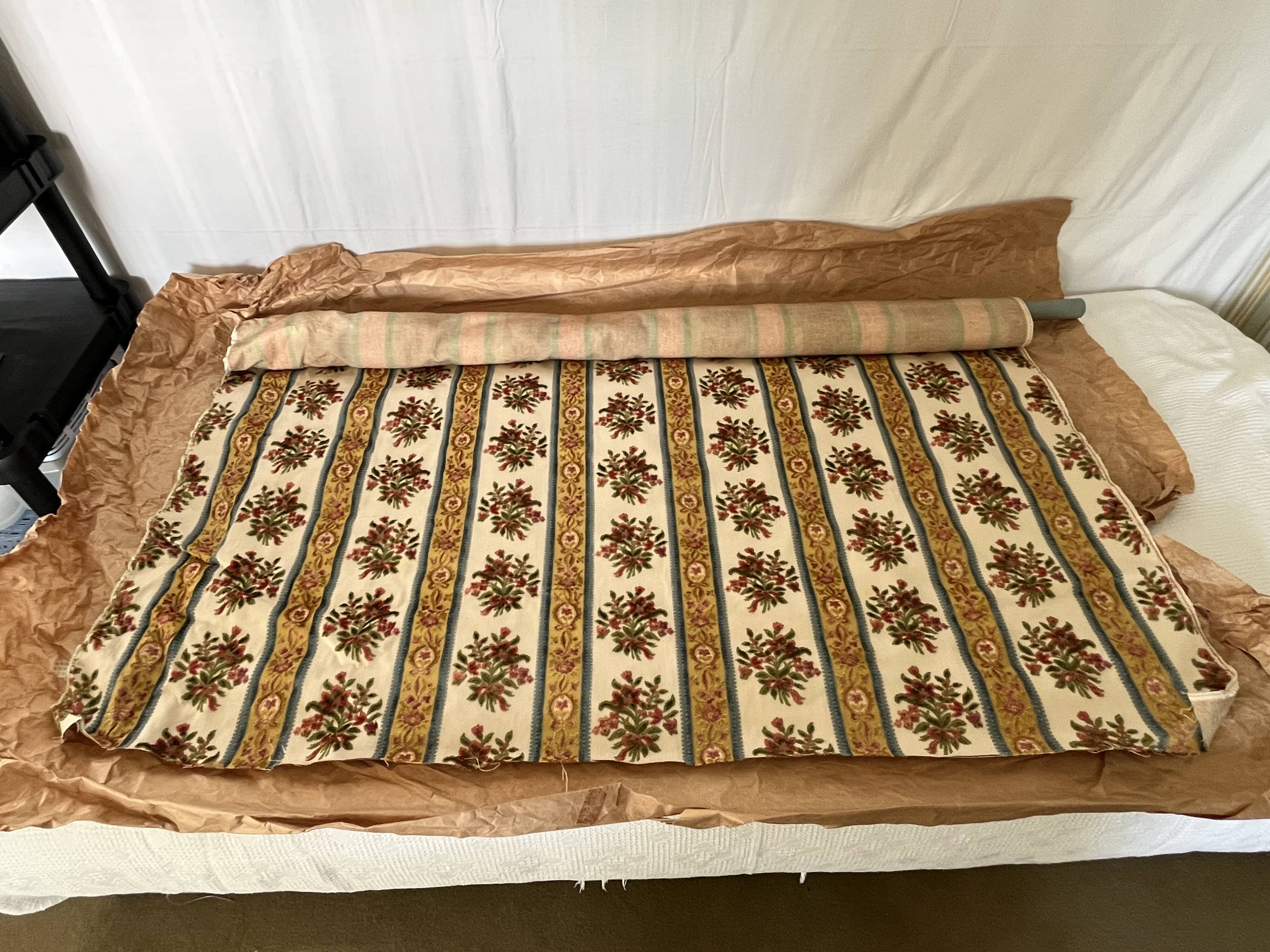 Louis XVI style bed in patinated wood with fluted columns.