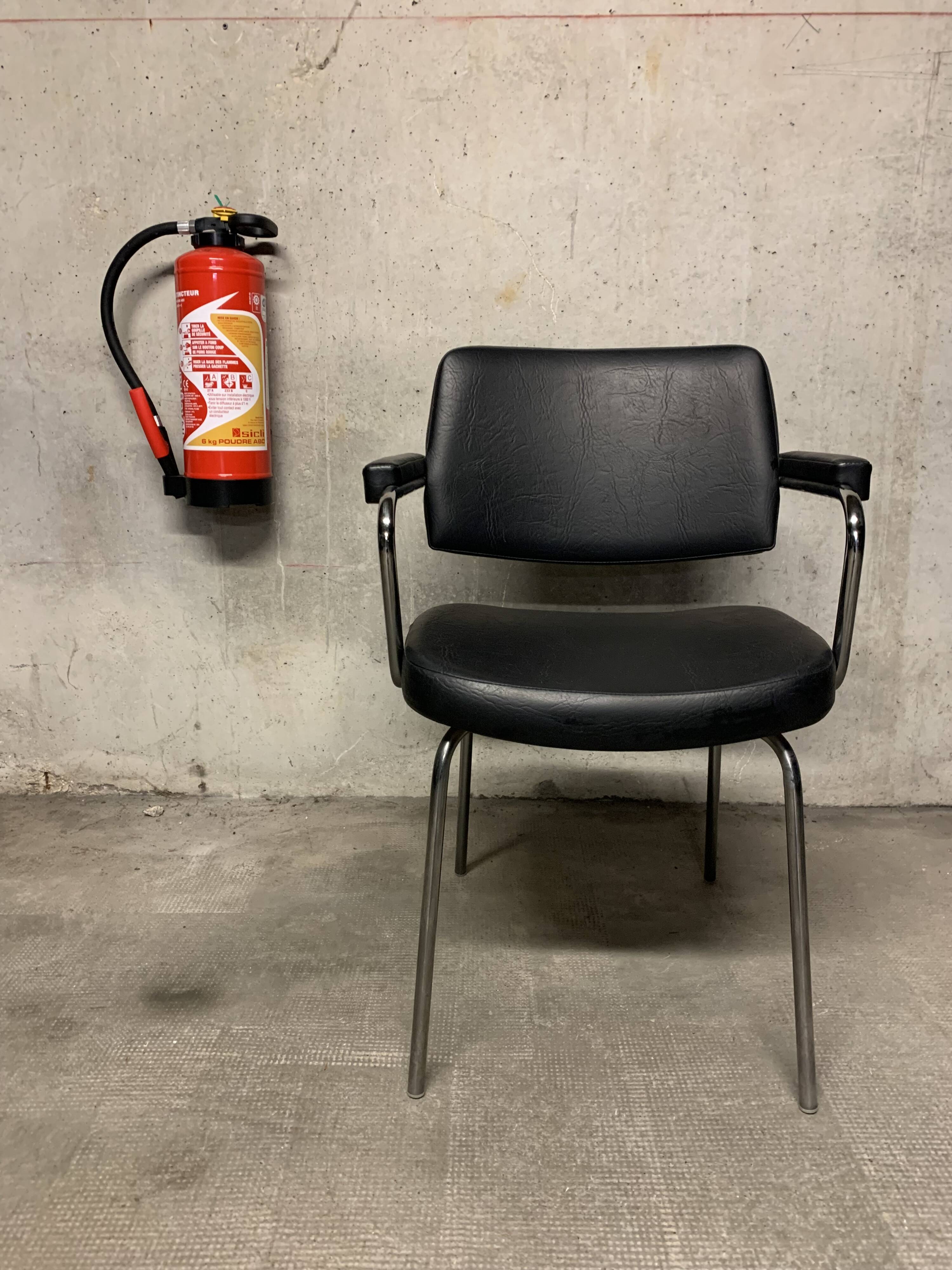 Vintage Retro Design Black Faux Leather Armchair