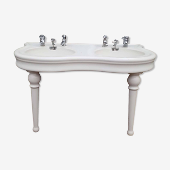 Double basin sink