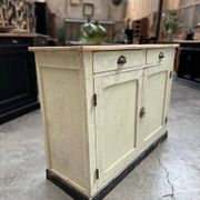 Buffet with 2 doors from the early 20th century.
