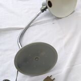 Metal articulated desk lamp
