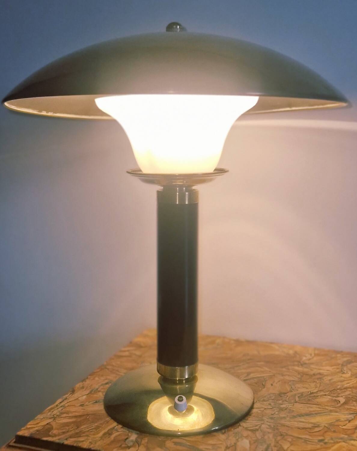JUMO 350 Grand Luxe lamp - Brass and plexiglass - 1960s