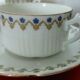 Tasses à café en porcelaine côtelé décor aux bleuets barbeau