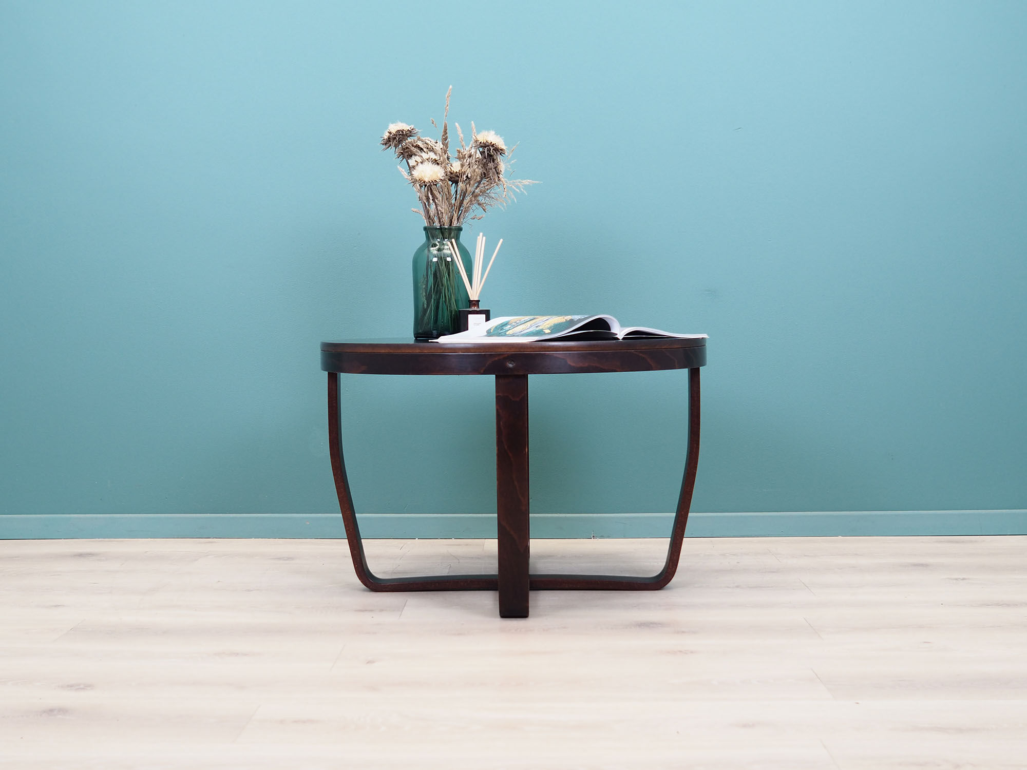 Table ronde, design danois, années 1960, made in Denmark