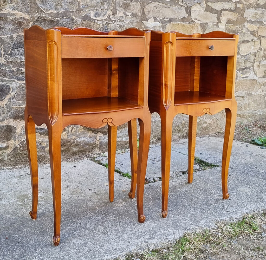 Pair of vintage Louis XV style bedside tables, wood