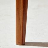 Restored teak dining table by henry rosengren hansen for brande møbelindustri mk9477
