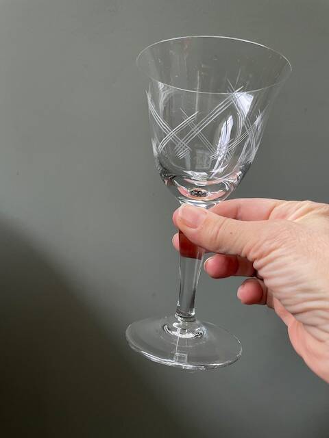 2 large crystal water glasses engraved Villeroy & Boch tulip shape