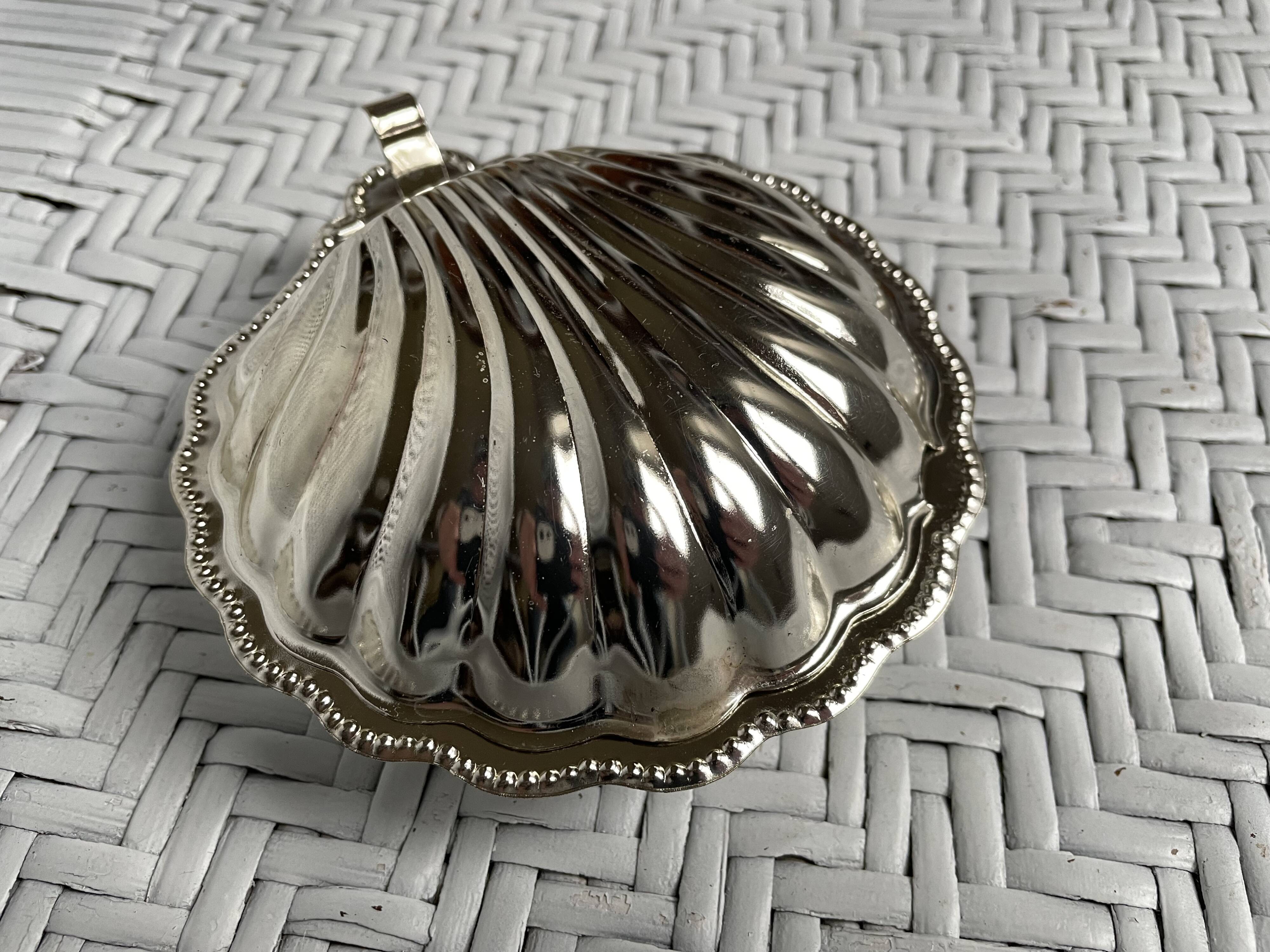 Beurrier en forme de coquillage vintage