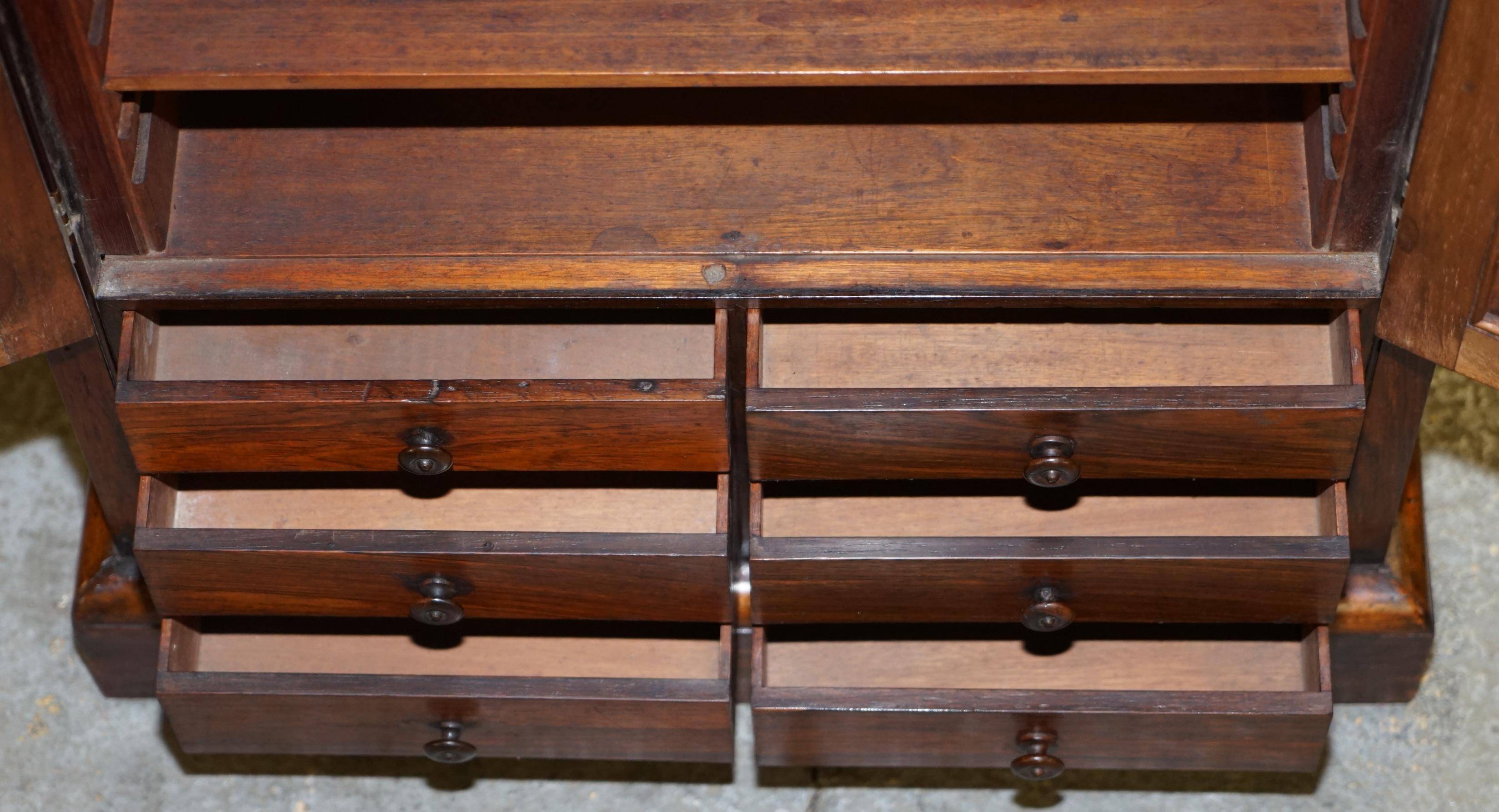 Cabinet de bibliothèque Folio en bois dur William IV vers 1830 avec tiroirs