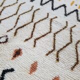 Moroccan Berber rug 258 x 141 cm Azilal wool rug