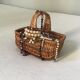 Panier osier fillette vintage