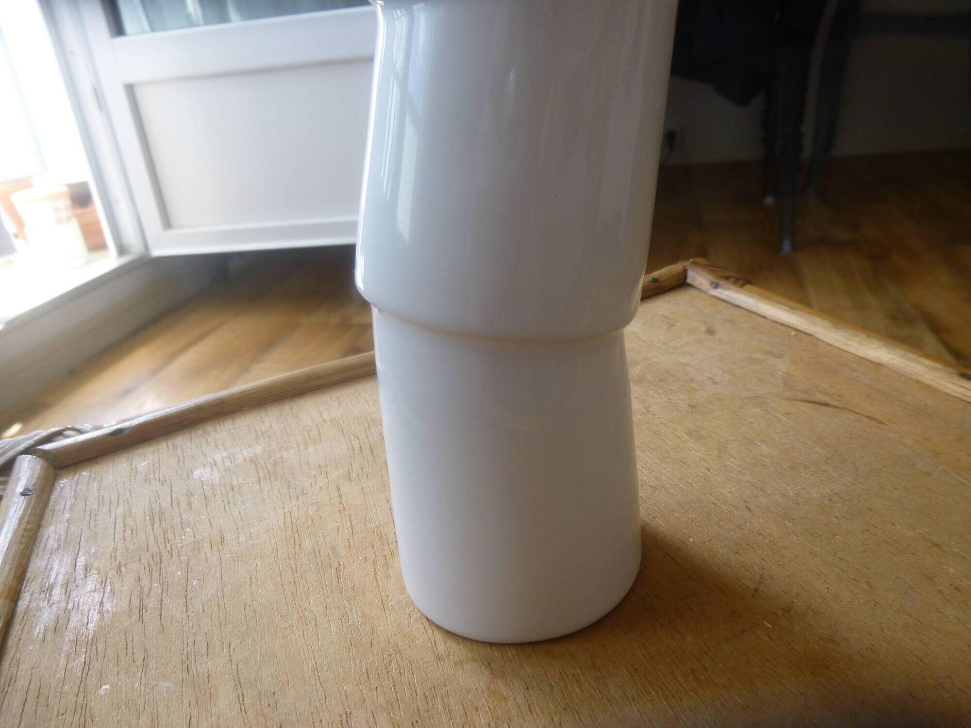 Vase Pil'Up Valérie Windeck en porcelaine de Limoges