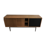 Row with double sliding doors and bar on metal base
