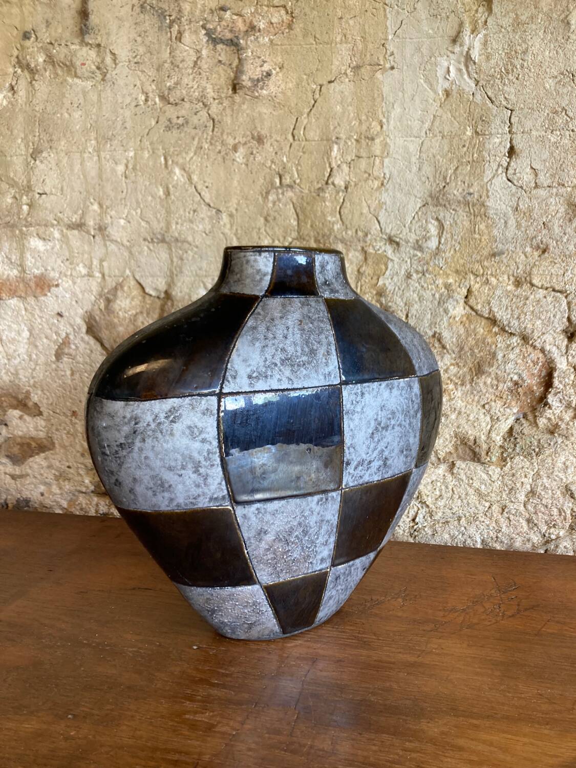 Contemporary design-art vase