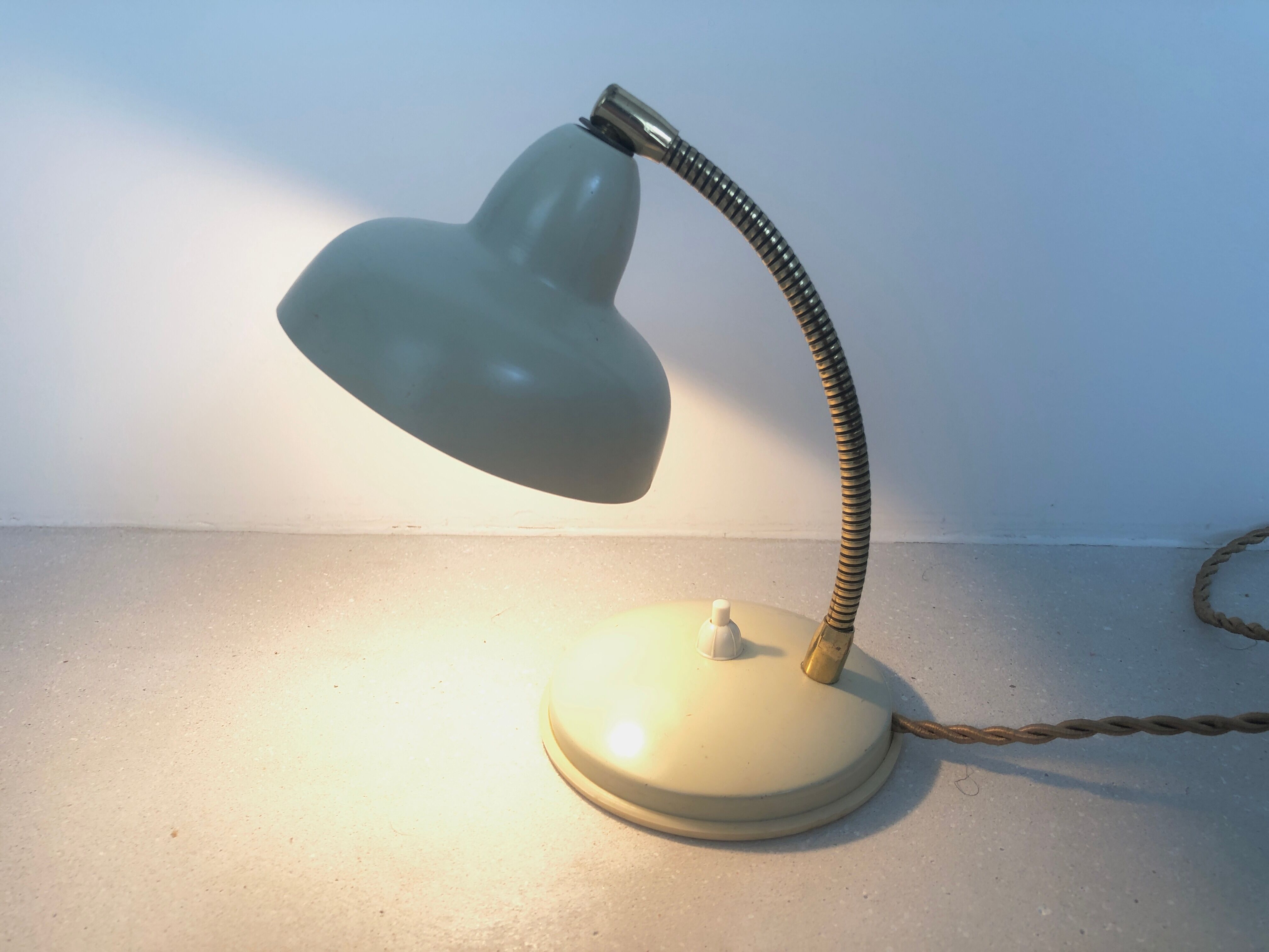 50s bedside lamp cream color