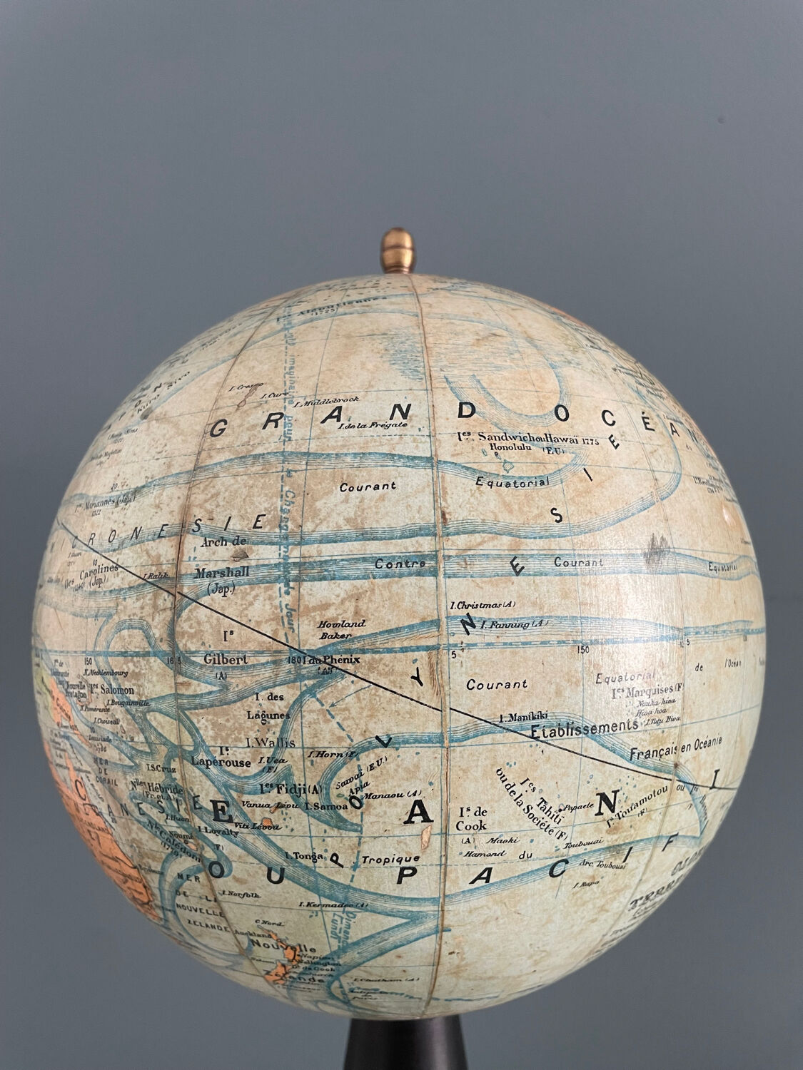 Terrestrial globe world map geographer Forest XIXth