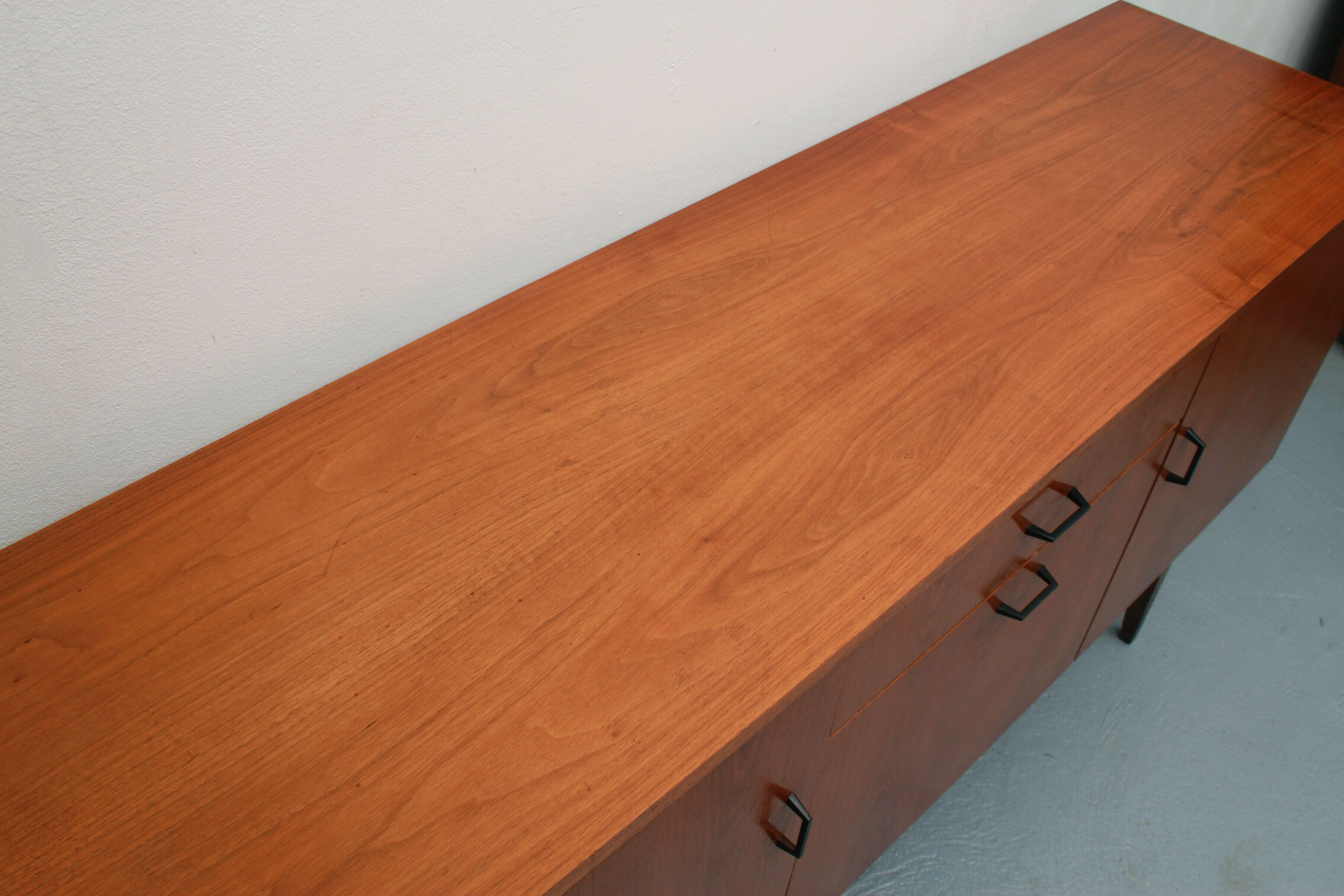 1960s sideboard in walnut with bar case