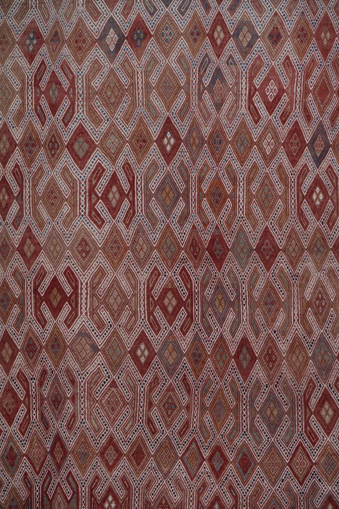Vintage Turkish kilim, handwoven, 176x244 cm.