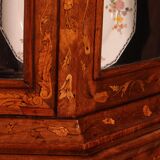 Vitrine hollandaise en marqueterie circa 1800