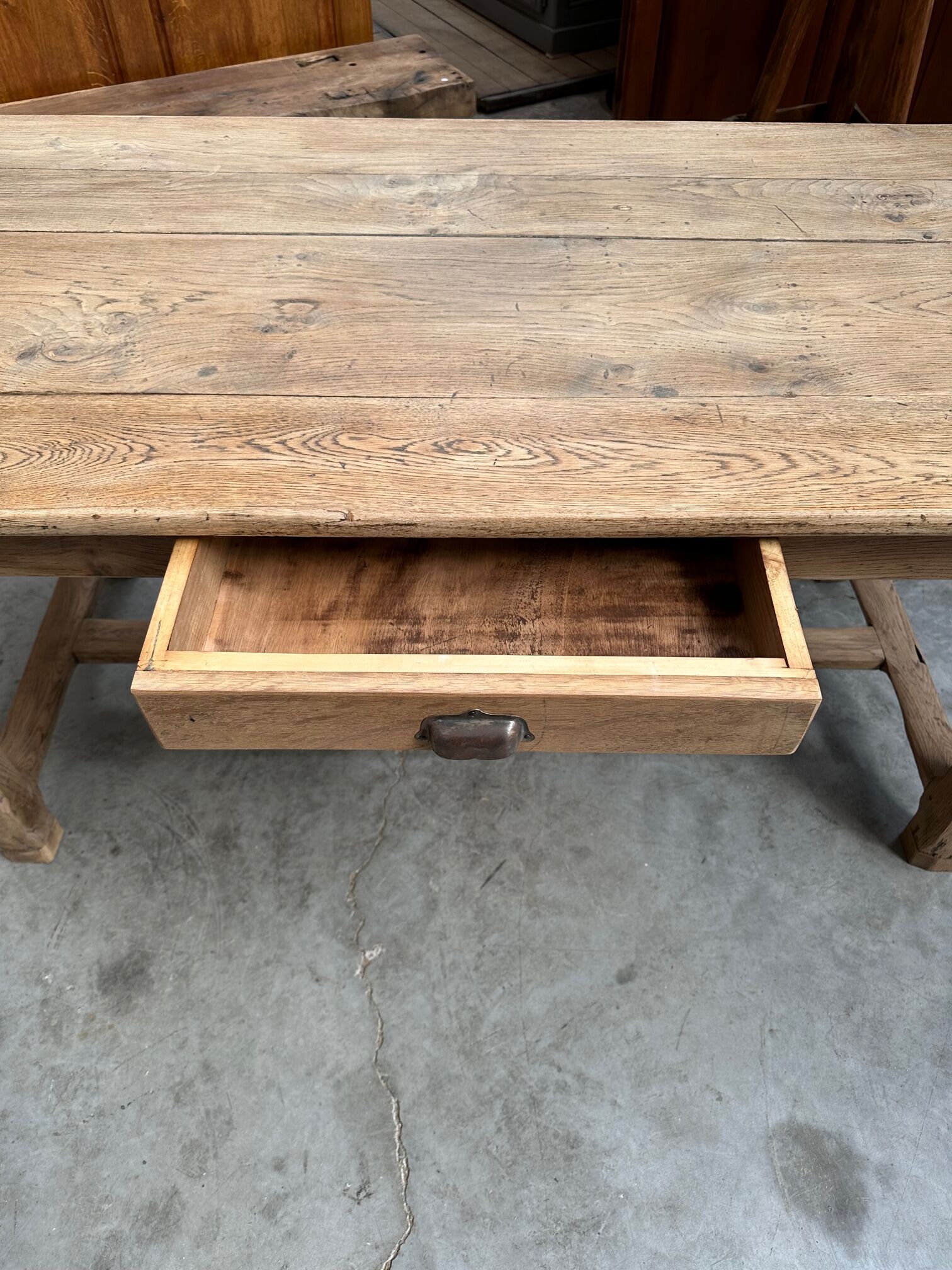 Oak country table