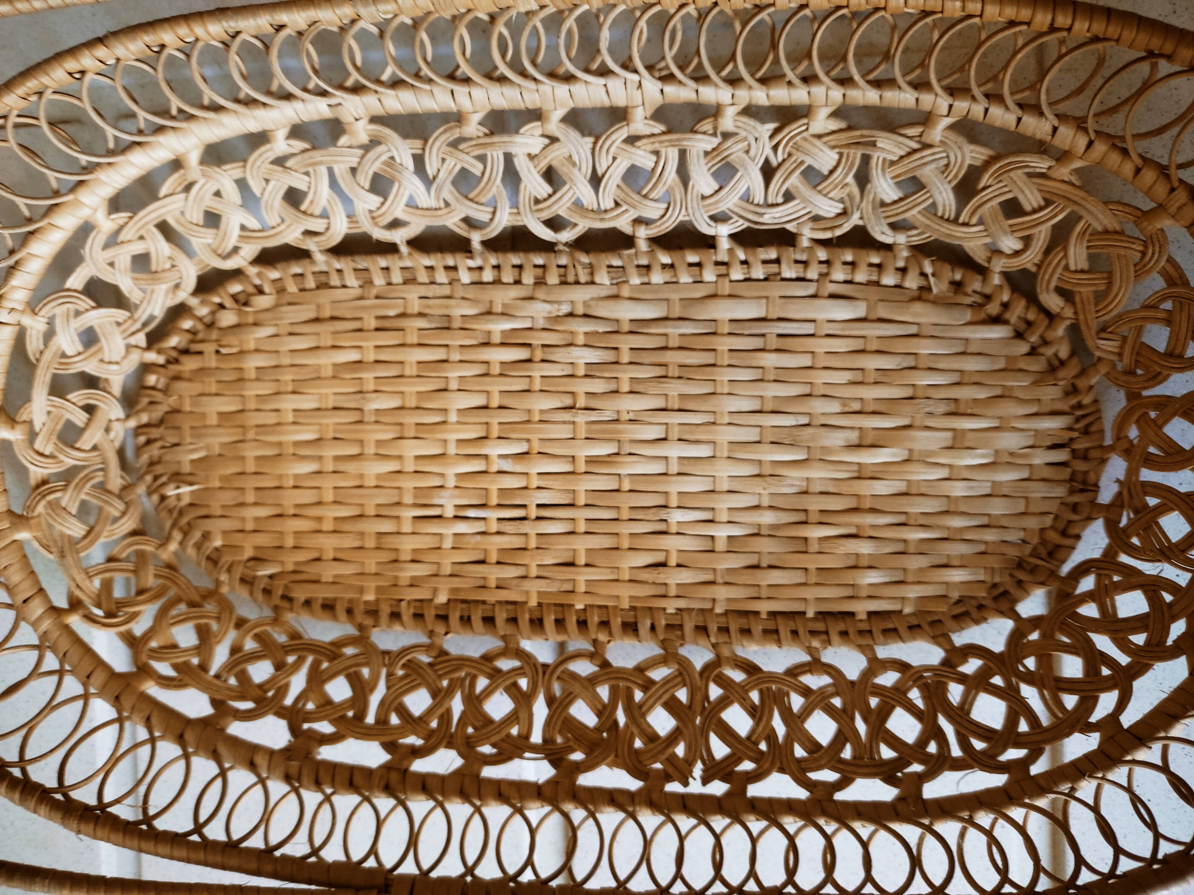 Wicker lace basket