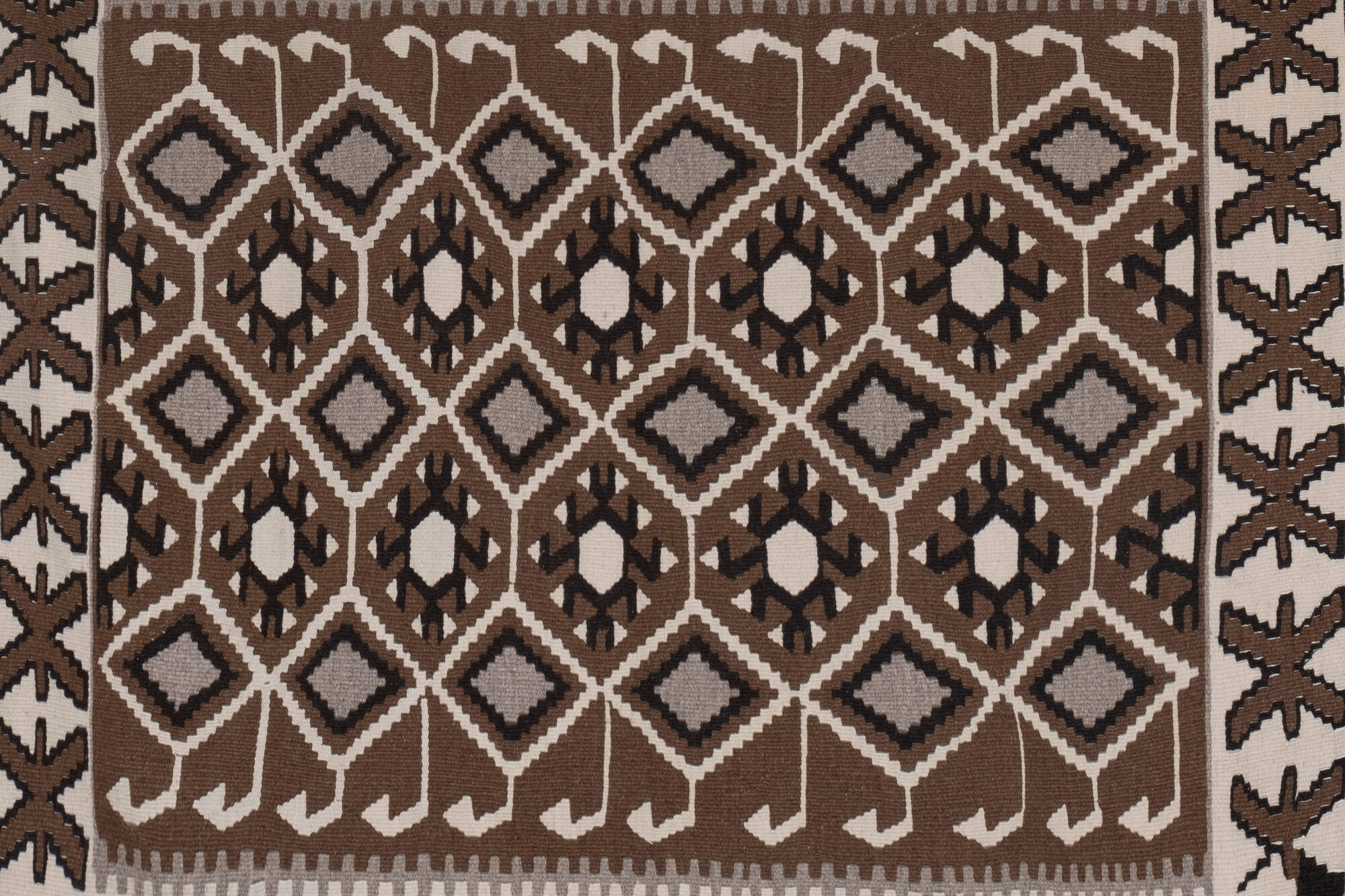 Turkish kayseri kilim rug 118 x 140 cm