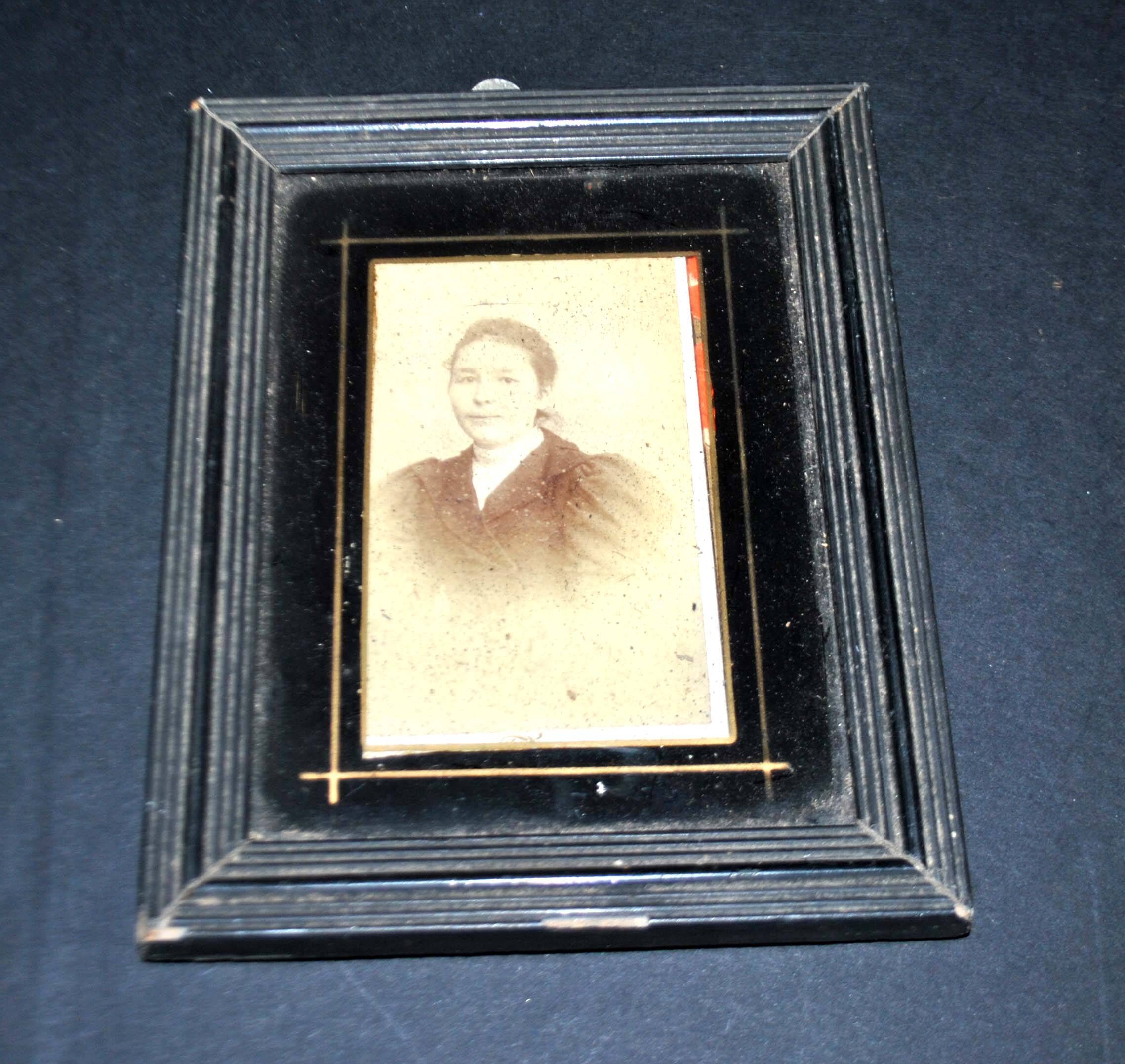 Old frame in black wood and painted glass fixed under glass 1900 - old sepia photograph