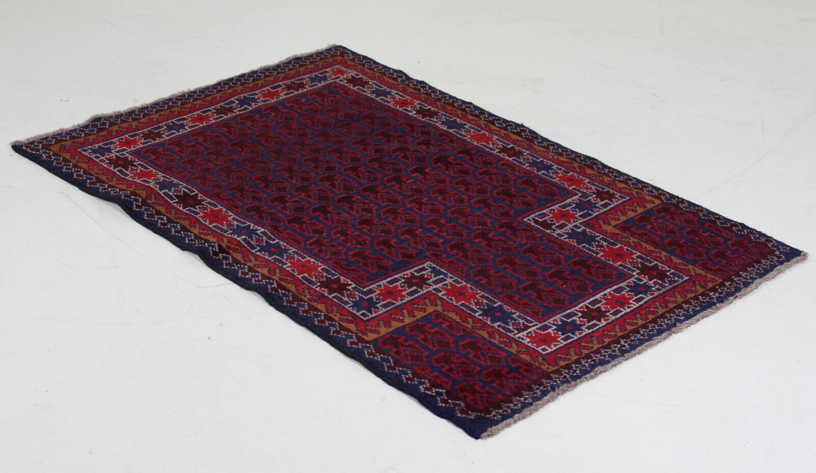 Gazak Afghan geometric pattern fringe rug 131x86cm