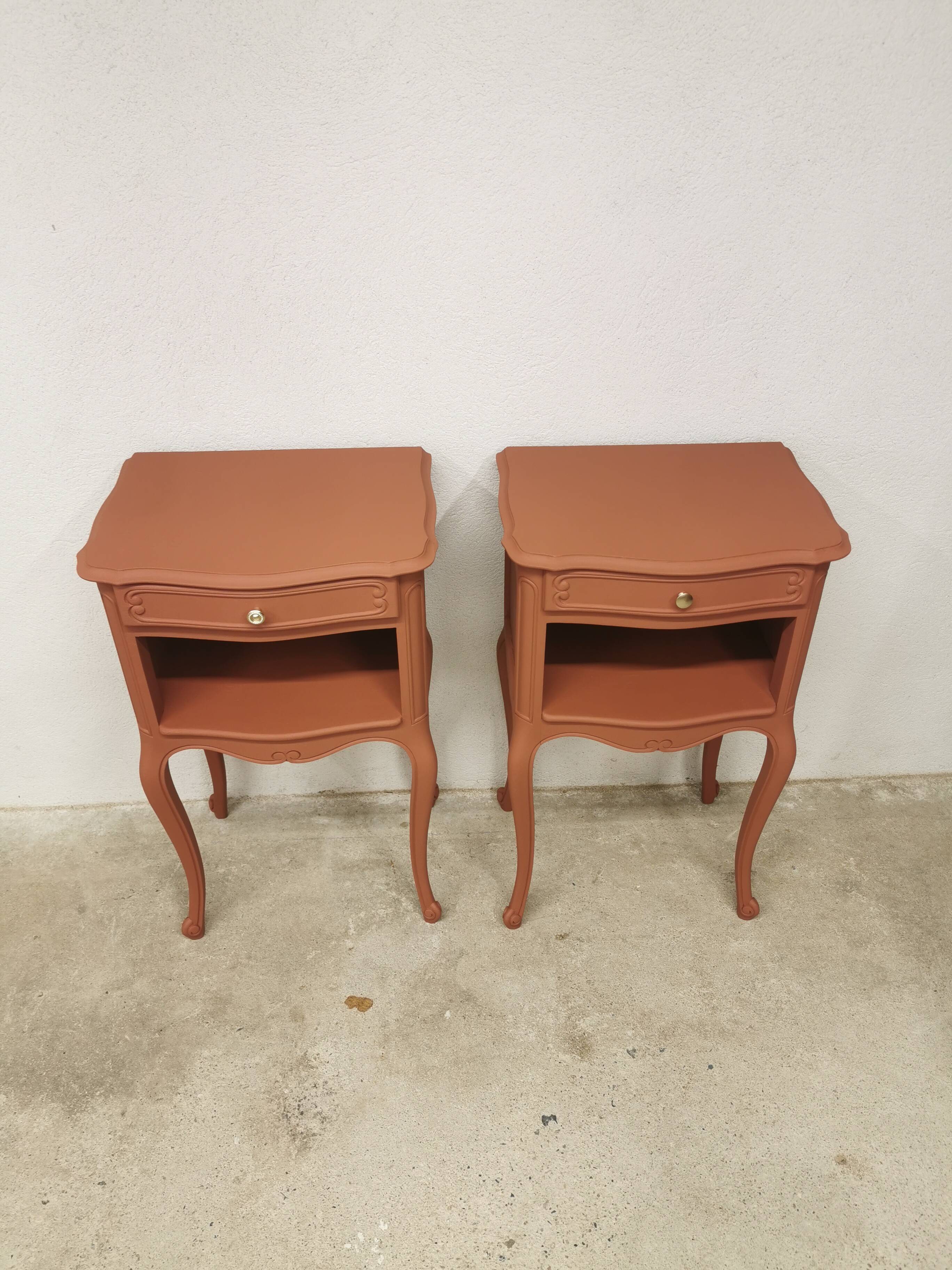 2 relooked cherry wood bedside tables