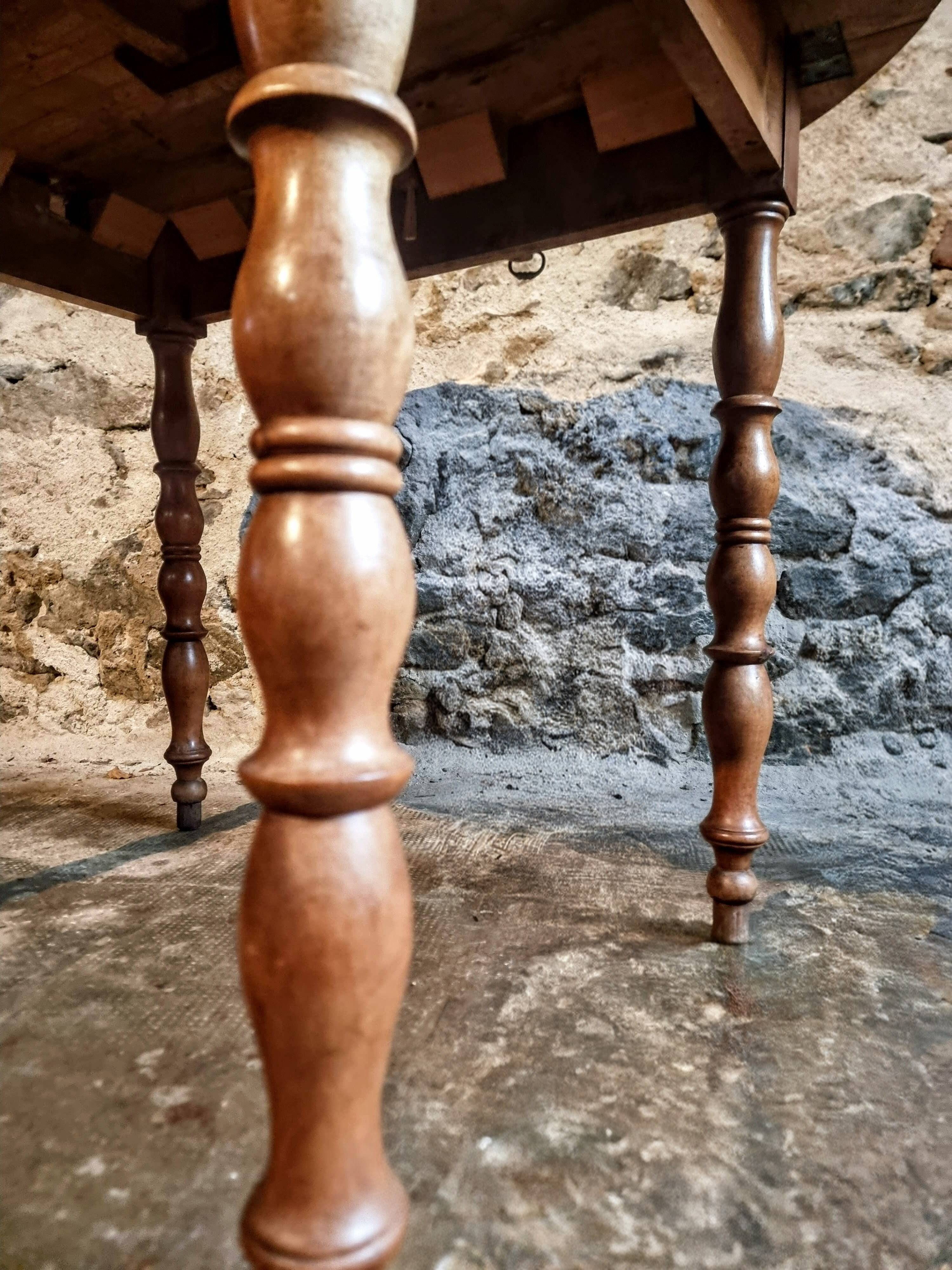 Antique walnut drop-leaf dining table – French round table 110 cm