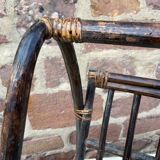 Porte revue en osier vintage
