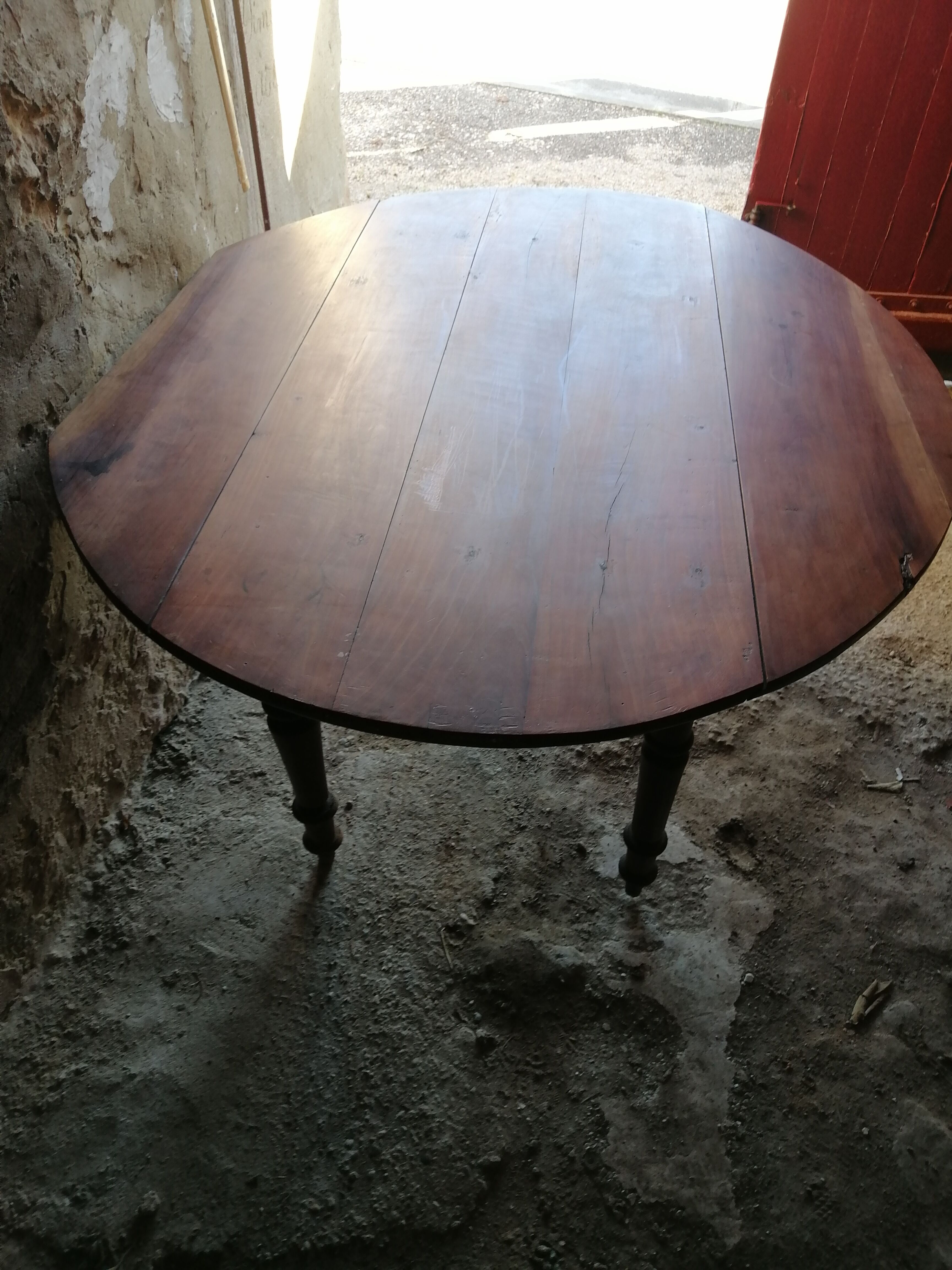 Old 1/2 round table